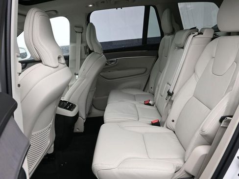 New 2026 Volvo XC90 B6 Ultra w/ Protection Package AWD/4WD image 9