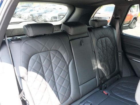 New 2026 BMW X5 xDrive40i w/ M Sport Package AWD/4WD image 11
