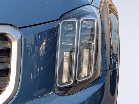 Used 2024 Kia Telluride S w/ S Sunroof Package image 6