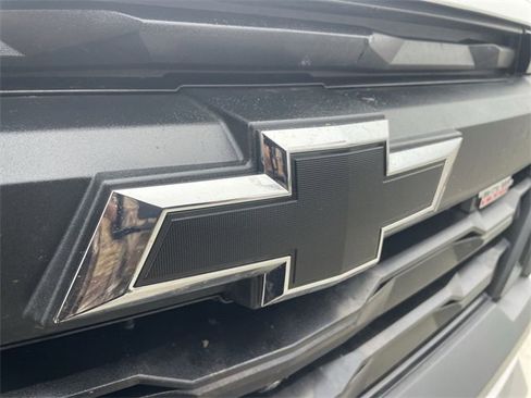 Used 2024 Chevrolet Colorado Trail Boss w/ Technology Package image 31