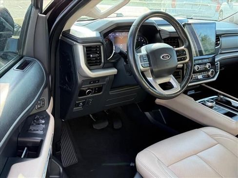 Certified 2024 Ford Expedition Max XLT RWD image 10
