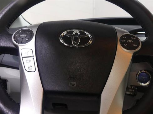 Used 2015 Toyota Prius Four FWD image 30