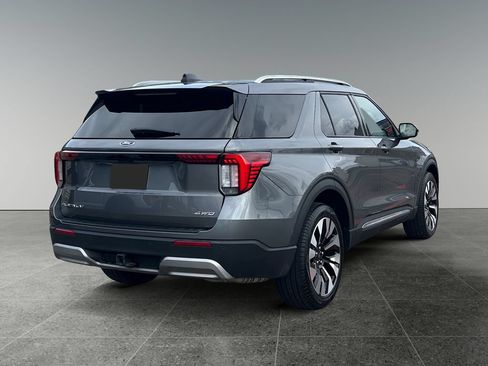 Used 2025 Ford Explorer Platinum w/ LUX Leather Package AWD/4WD image 8