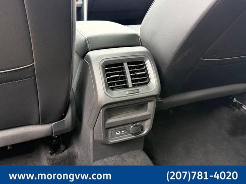 Used 2023 Volkswagen Tiguan SE w/ Panoramic Sunroof Package AWD/4WD image 21