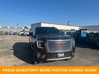 Used 2022 GMC Yukon XL Denali AWD/4WD video 1