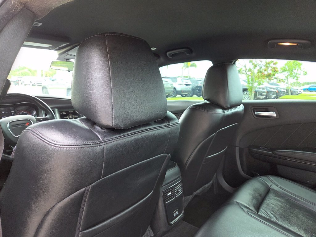 Used 2020 Dodge Charger SXT w/ Blacktop Package RWD image 23