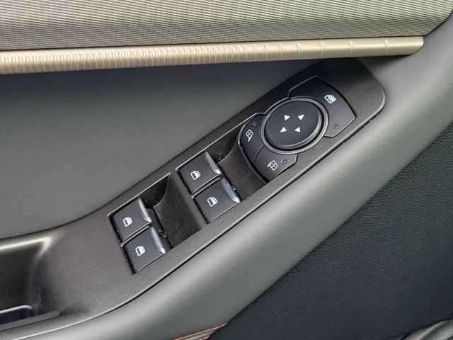 Used 2026 Ford Explorer Active RWD image 13