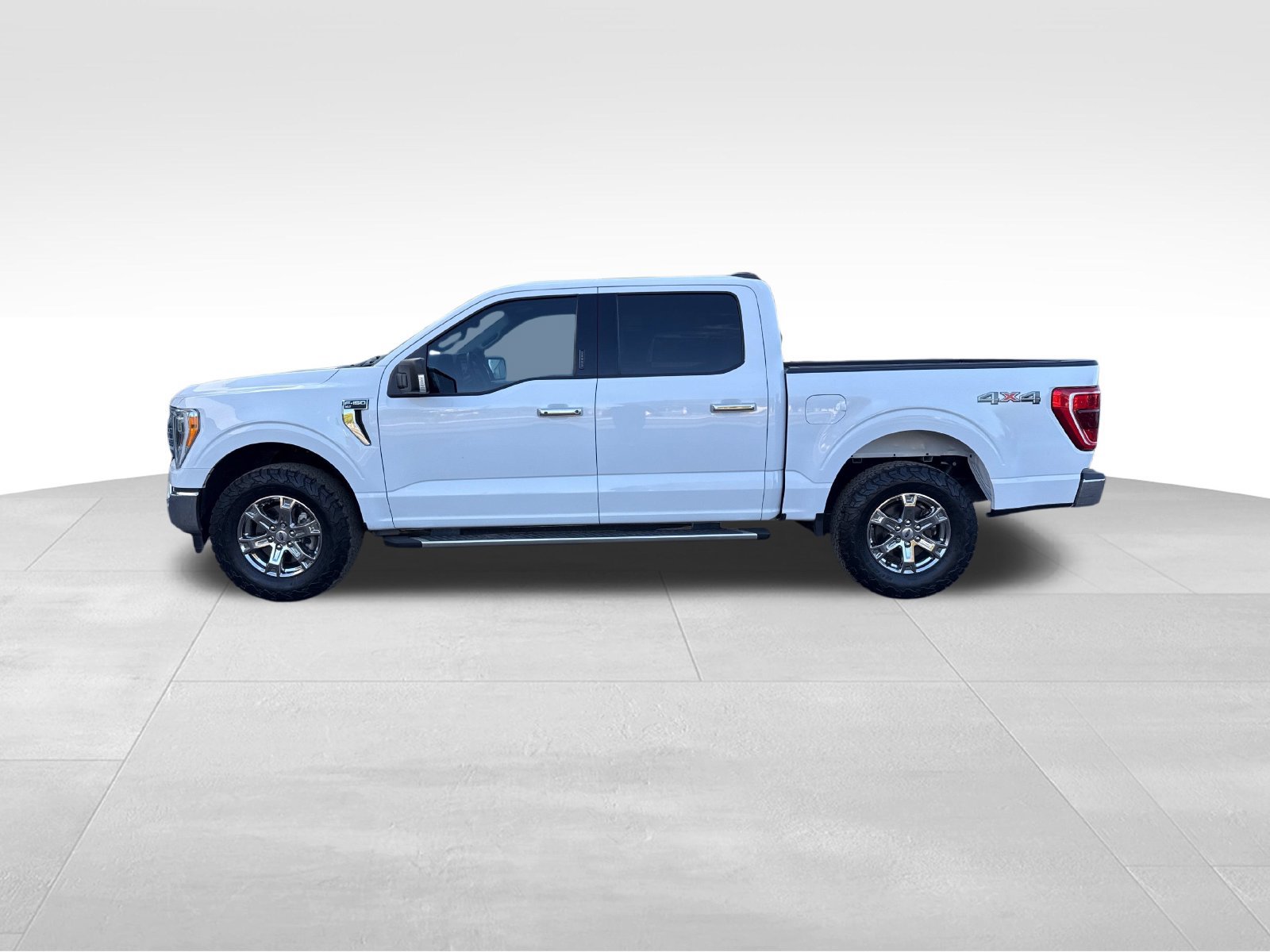 Used 2023 Ford F150 XLT w/ Equipment Group 302A High AWD/4WD image 2