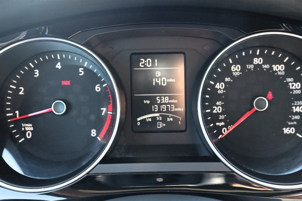 Used 2016 Volkswagen Jetta Sport FWD image 22