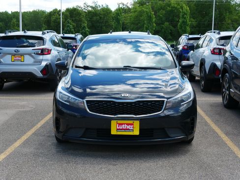 Used 2018 Kia Forte LX FWD image 2