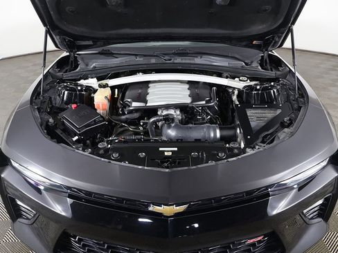 Used 2017 Chevrolet Camaro SS image 29