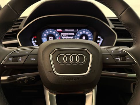 Used 2023 Audi Q3 2.0T Premium Plus w/ Premium Plus Package image 18