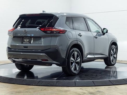 Used 2022 Nissan Rogue SL w/ SL Premium Package image 10