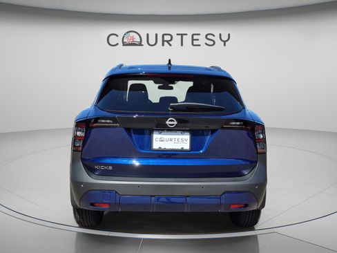 Certified 2026 Nissan Kicks SV FWD image 6