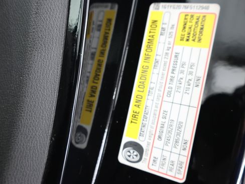 Used 2015 Chevrolet Corvette Stingray Coupe image 44