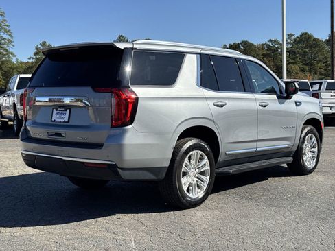 Used 2024 GMC Yukon SLT image 10