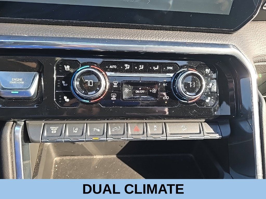 Used 2024 GMC Sierra 3500 Denali w/ Denali Reserve Package AWD/4WD image 27