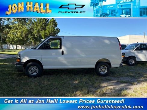 New 2025 Chevrolet Express 2500 w/ Driver Convenience Package image 4