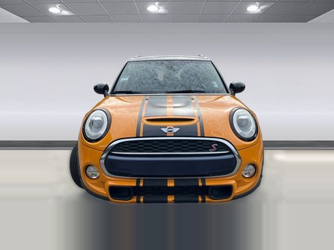 Used 2018 MINI Cooper S FWD image 4