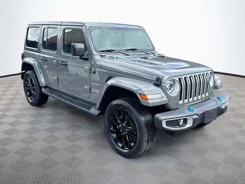 Certified 2023 Jeep Wrangler Unlimited Sahara w/ Cold Weather Group AWD/4WD image 4