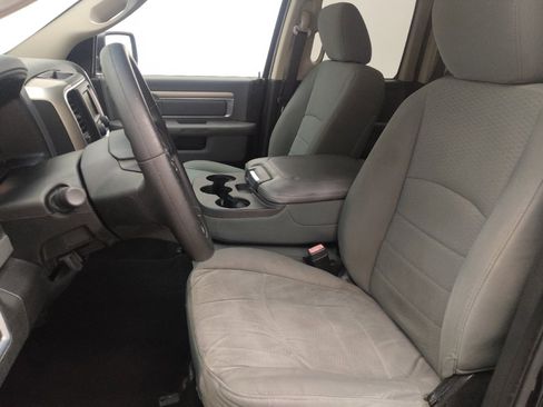 Used 2014 RAM 1500 Classic SLT RWD image 17