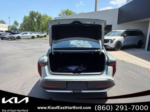 New 2026 Kia K4 FWD image 15
