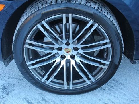 Used 2018 Porsche Macan Sport Edition image 15