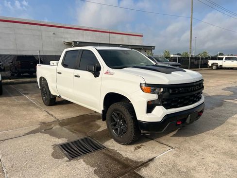 Used 2023 Chevrolet Silverado 1500 Custom Trail Boss AWD/4WD image 3