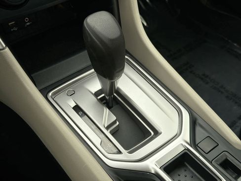 Certified 2023 Subaru Forester image 32