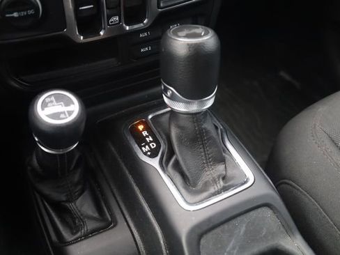 Used 2023 Jeep Wrangler Unlimited Sport w/ Sun And Sound Package AWD/4WD image 21