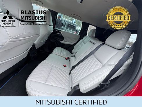 Used 2023 Mitsubishi Outlander SEL AWD/4WD image 7