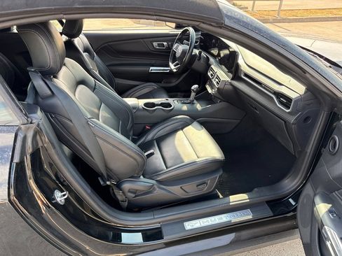 Used 2025 Ford Mustang Premium RWD image 11