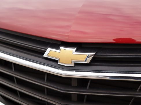 Used 2018 Chevrolet Equinox LT w/ Sun & Infotainment Package image 31