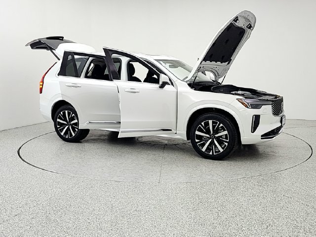 New 2025 Volvo XC90 B6 Core w/ Climate Package AWD/4WD image 10