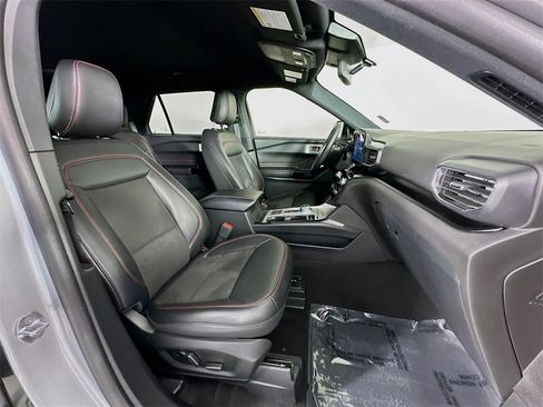 Used 2023 Ford Explorer ST-Line w/ Class IV Trailer Tow Package image 29