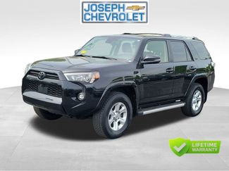 Used 2023 Toyota 4Runner SR5 Premium w/ Moonroof Package AWD/4WD video 2