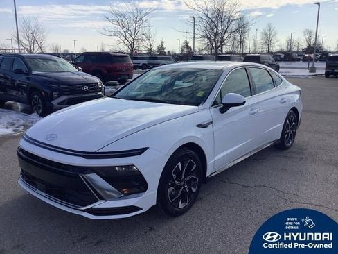 Used 2025 Hyundai Sonata SEL FWD image 1