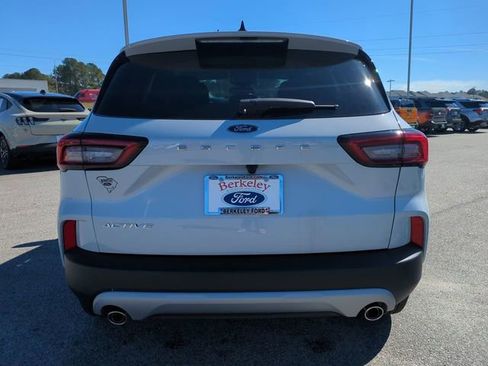 New 2026 Ford Escape Active w/ Cold Weather Package FWD image 5