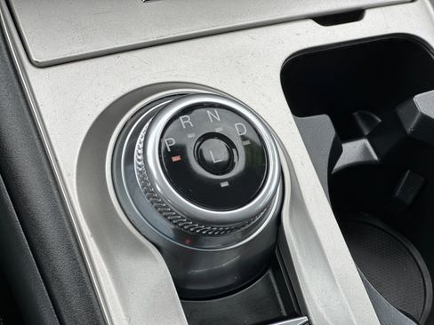 Certified 2022 Ford Explorer XLT image 23