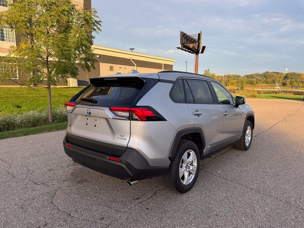 Used 2019 Toyota RAV4 LE w/ Carpet Mat Package AWD/4WD image 14