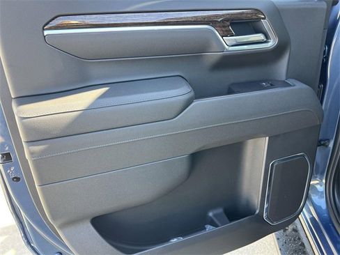 New 2026 GMC Sierra 1500 Elevation w/ LPO, Elevation Black Package image 25