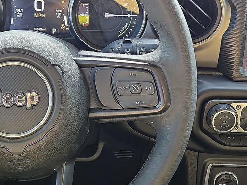 Used 2023 Jeep Wrangler Unlimited AWD/4WD image 20