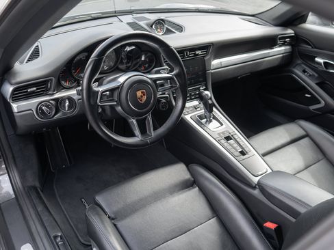 Used 2017 Porsche 911 Carrera S RWD image 10