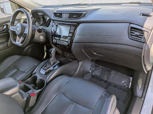 Used 2020 Nissan Rogue SL w/ Premium Package image 23