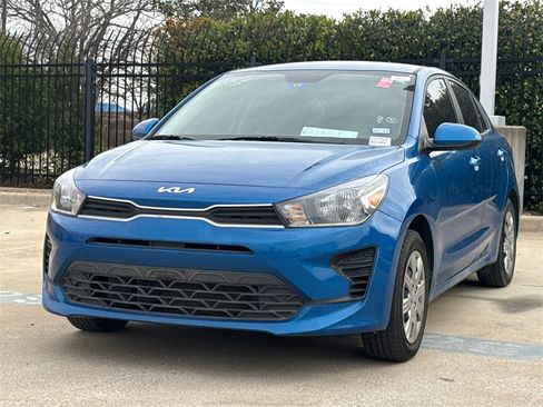 Used 2022 Kia Rio S image 2