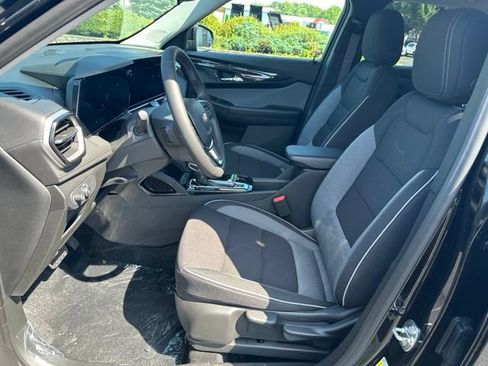 New 2026 Chevrolet TrailBlazer LT w/ LT Cold Weather Package AWD/4WD image 6