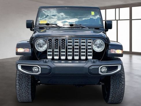 Used 2020 Jeep Gladiator Overland w/ Popular Equipment Package AWD/4WD image 2