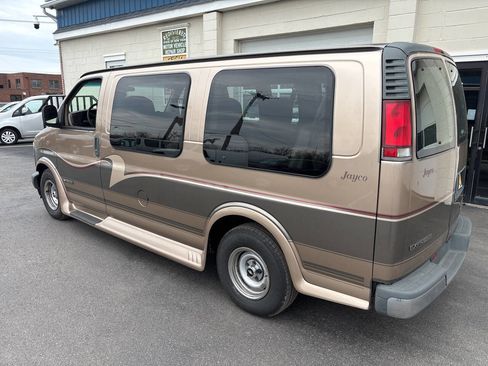 Used 2001 Chevrolet Express 1500 image 5