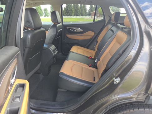 Used 2019 GMC Terrain SLT w/ Infotainment Package II AWD/4WD image 10
