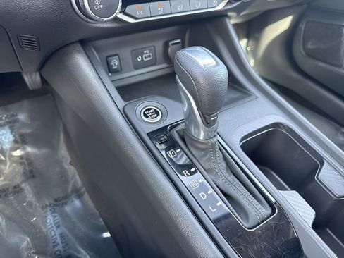 Used 2025 Nissan Sentra S image 15
